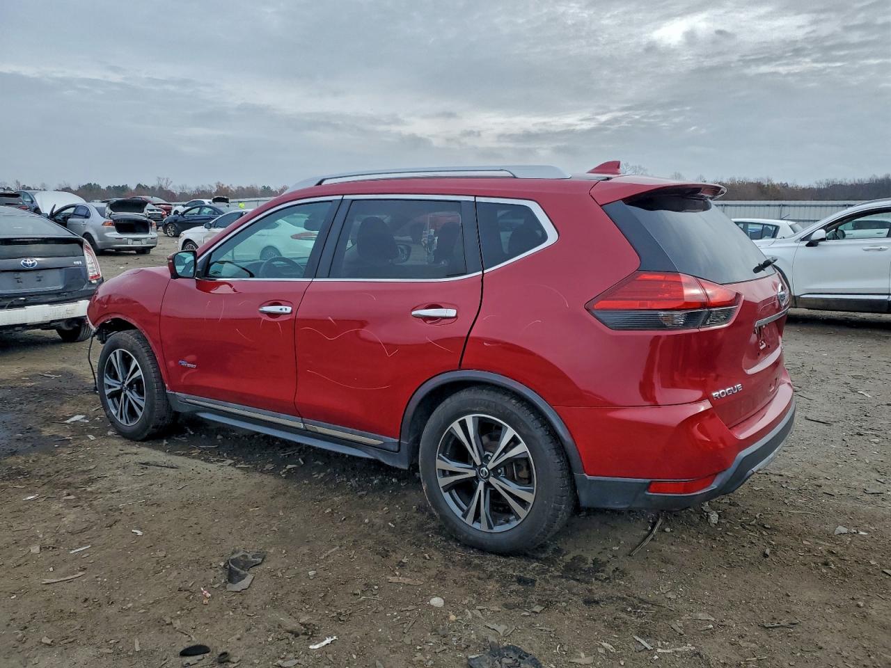 Nissan Rogue Sv Hybrid Image 2