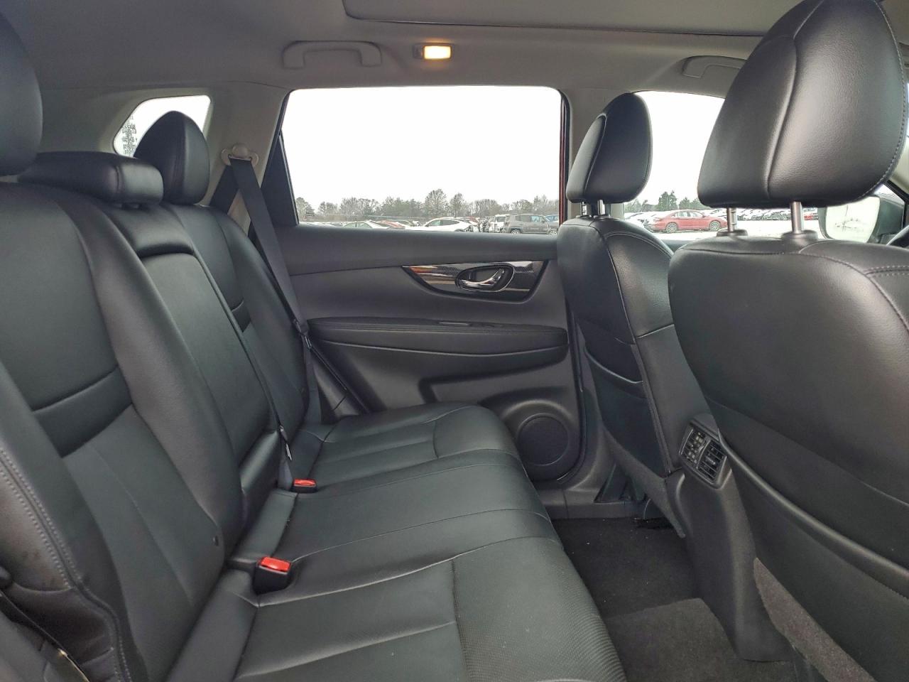 Nissan Rogue Sv Hybrid Image 8