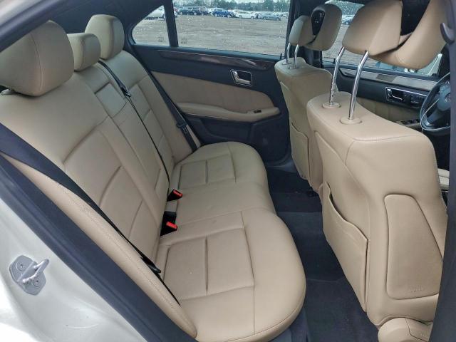 Mercedes-Benz E-Class 350 4matic Image 9