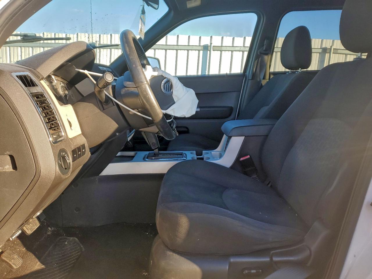 Mercury Mariner Image 4