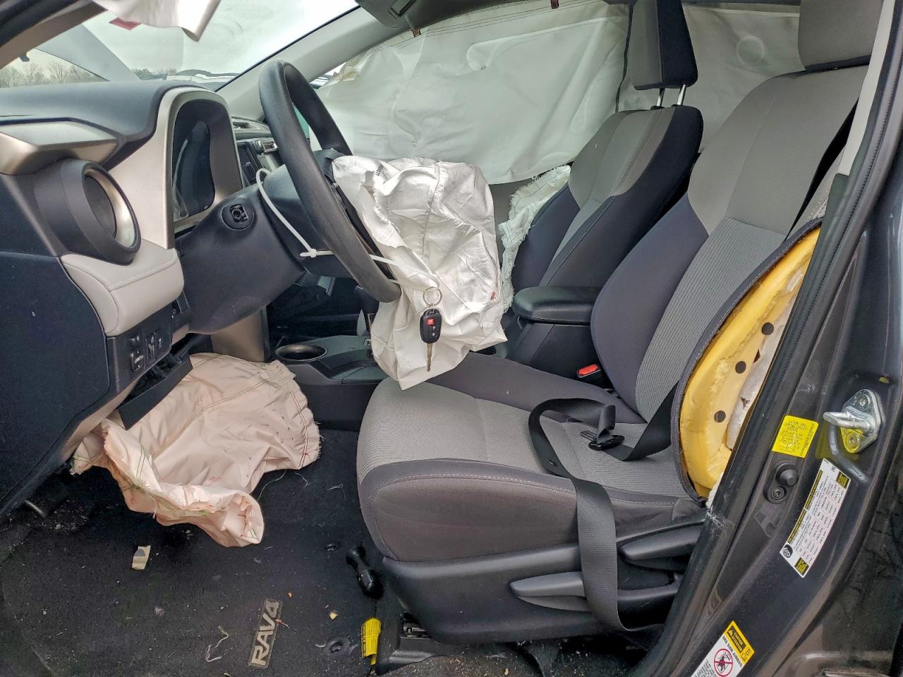 Toyota RAV4 Xle Image 7