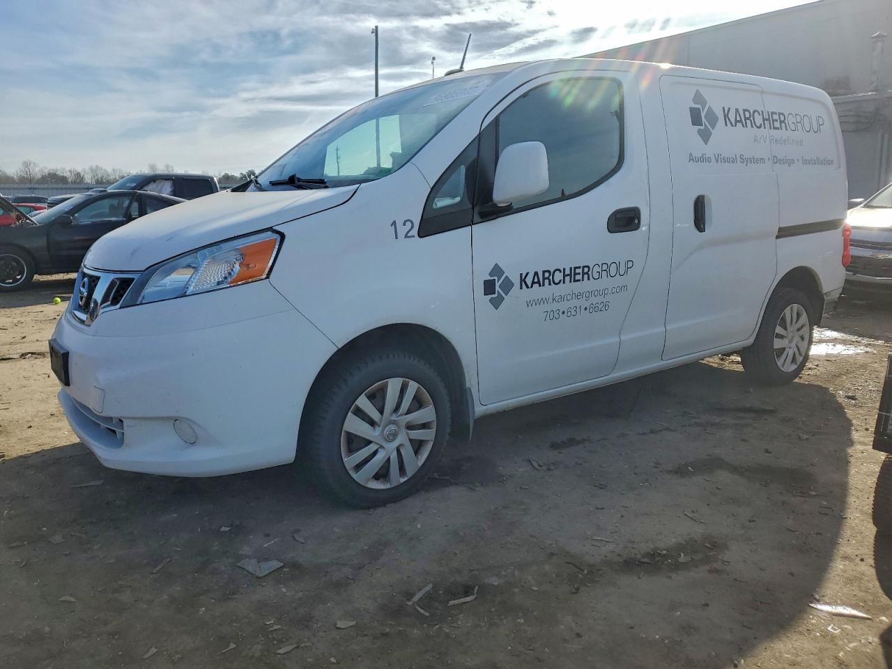 Nissan Nv 2.5s Image 1