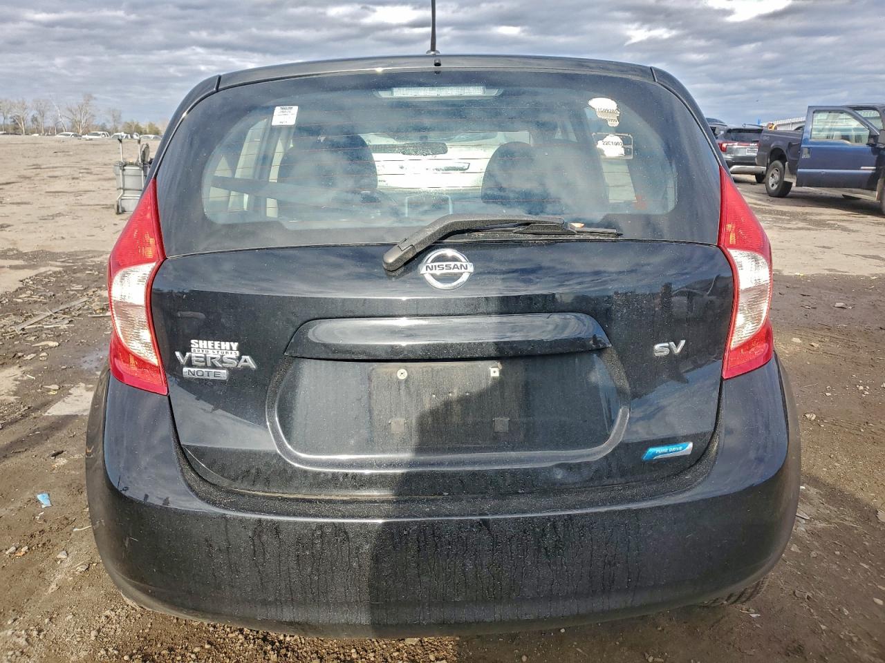 Nissan Versa S Image 4