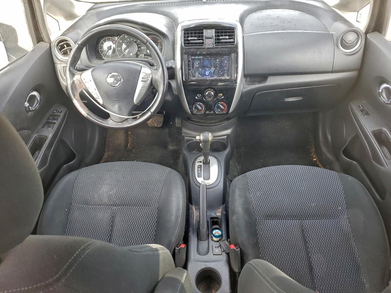 Nissan Versa S Image 8