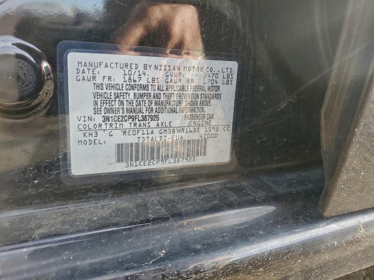 Nissan Versa S Image 6