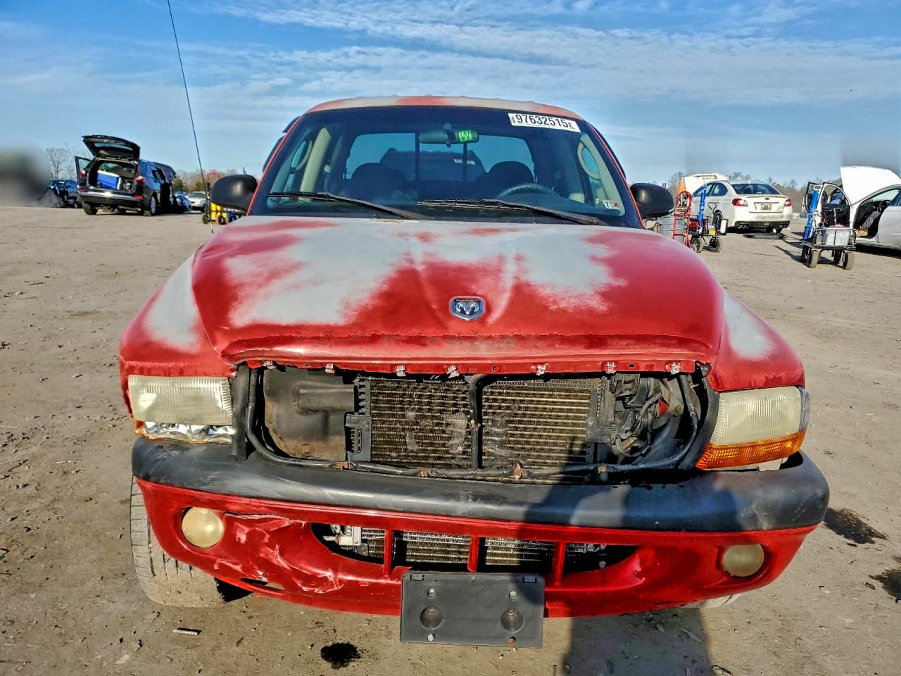 Dodge Dakota Quad Image 9