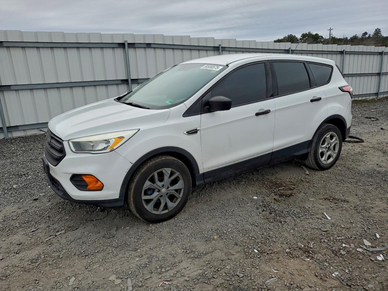 Ford Escape S Image 1
