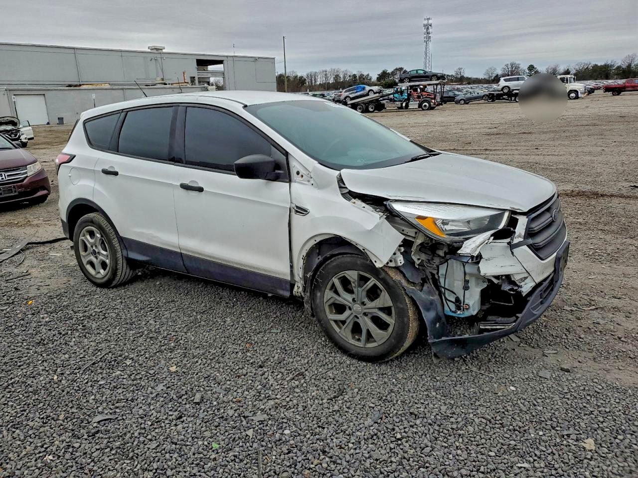 Ford Escape S Image 9