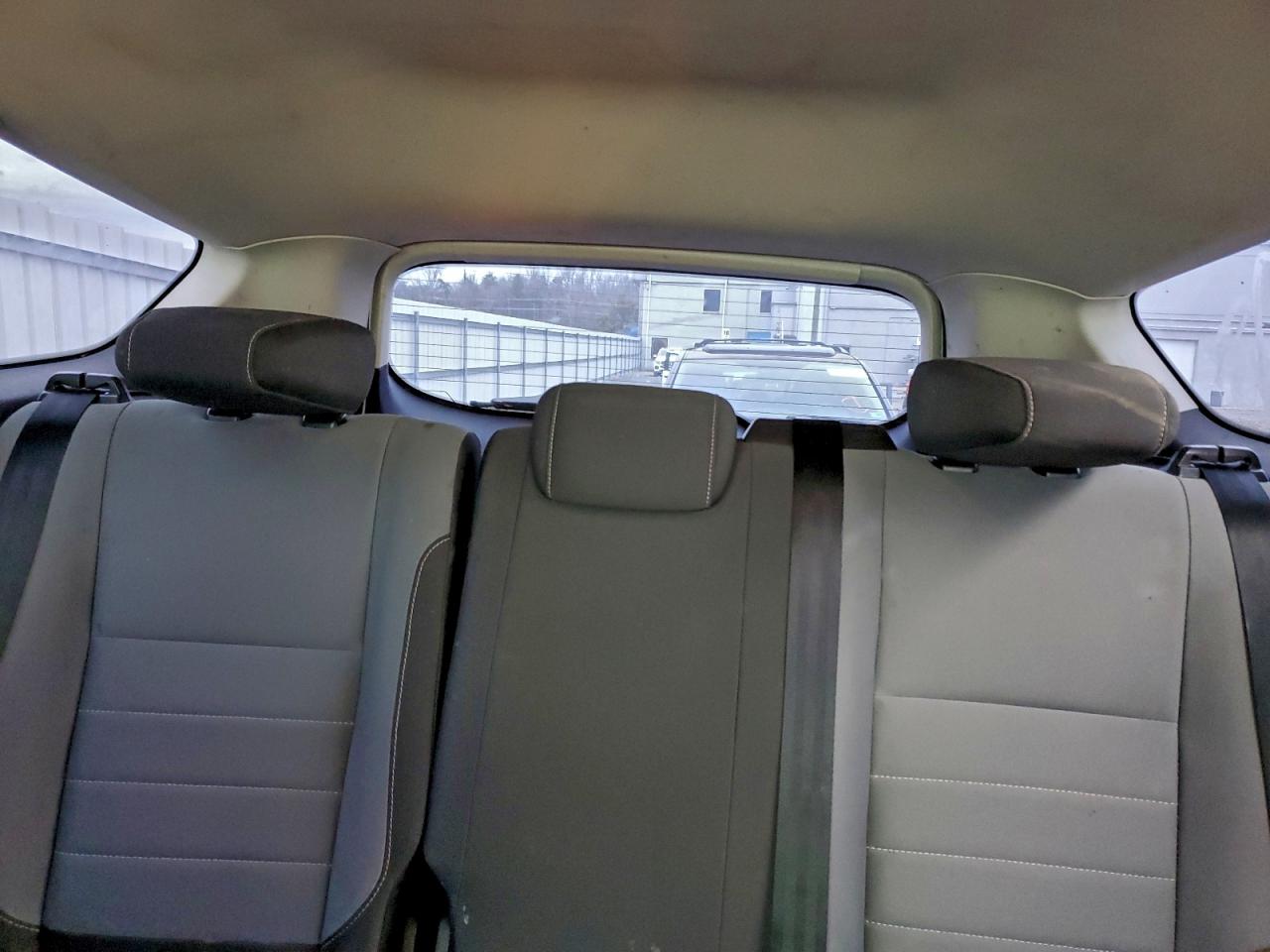 Ford Escape S Image 12