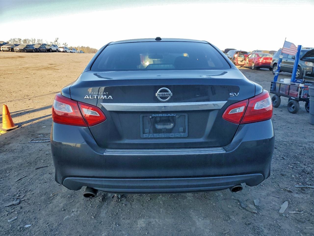 Nissan Altima 2.5 Image 10