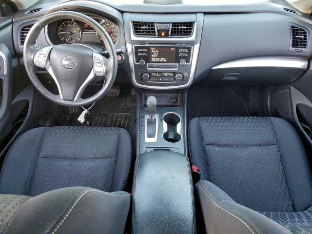 Nissan Altima 2.5 Image 11