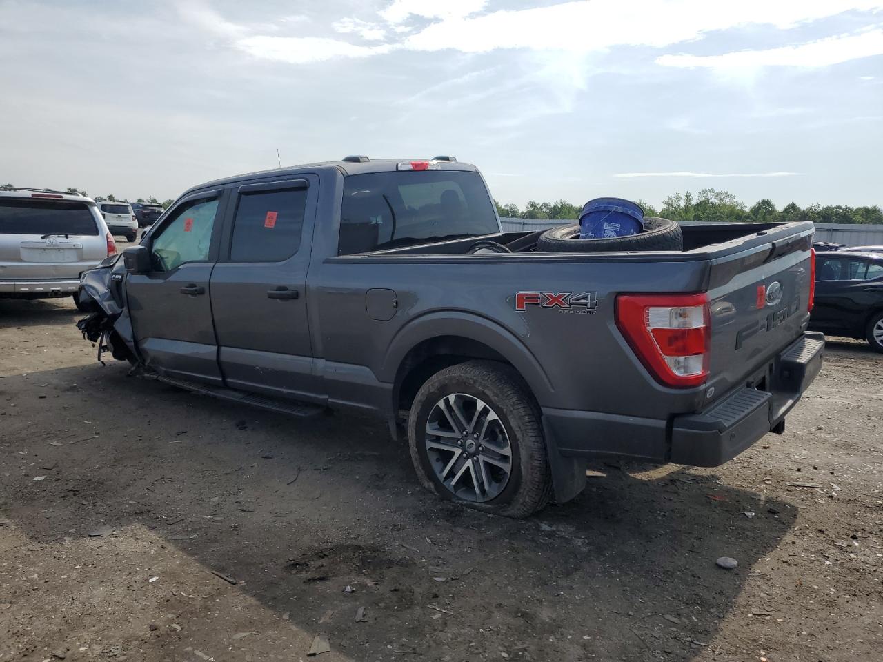 Ford F-150 Supercrew Image 11