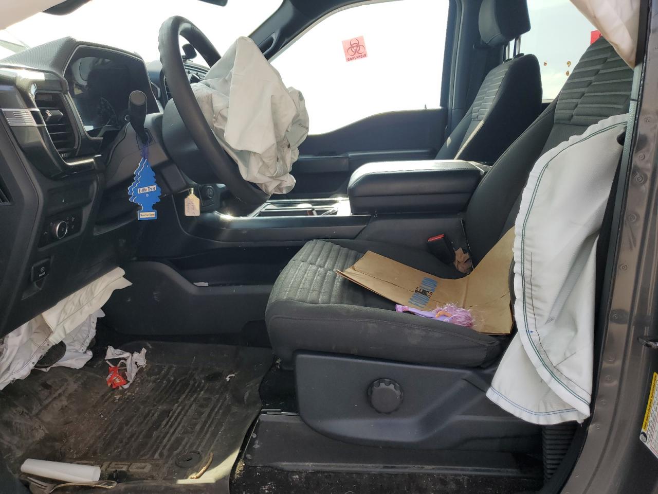 Ford F-150 Supercrew Image 6