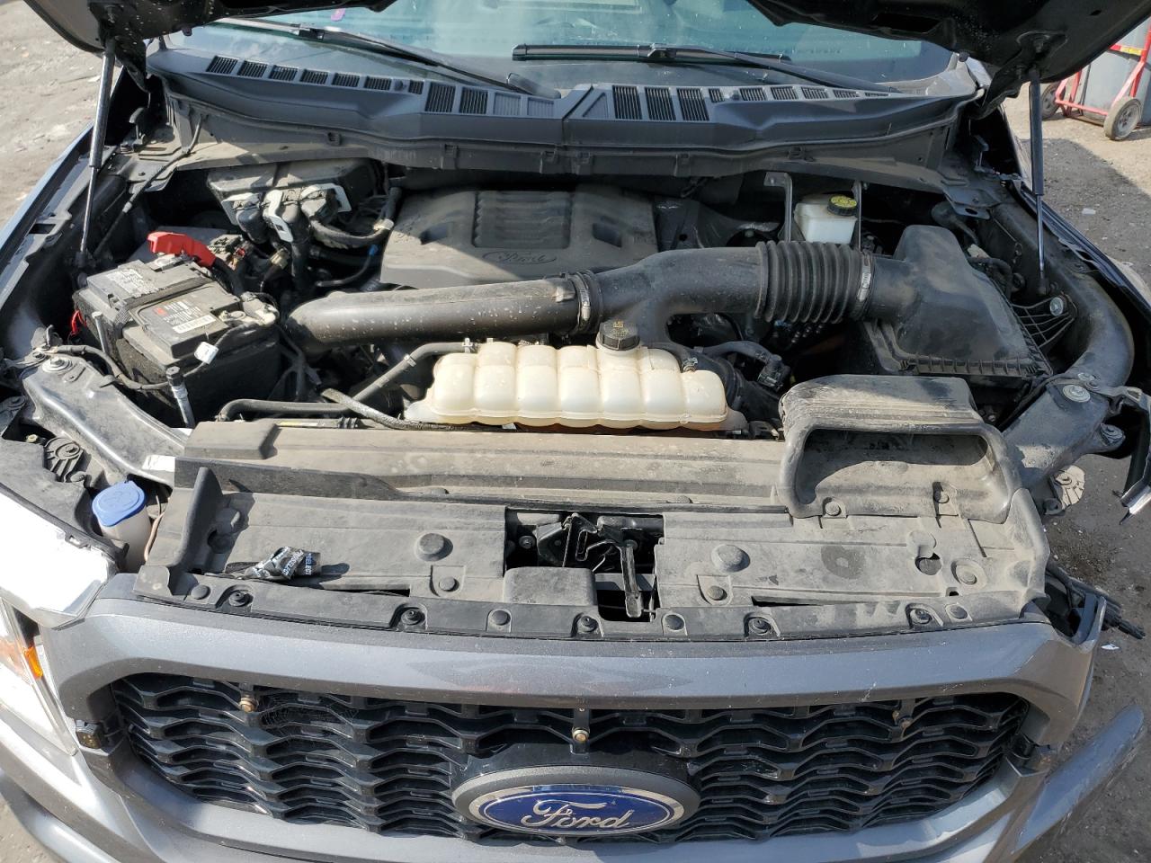 Ford F-150 Supercrew Image 10