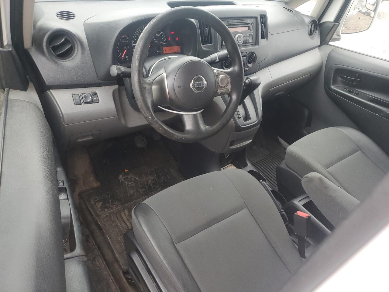 Nissan Nv 2.5s Image 10