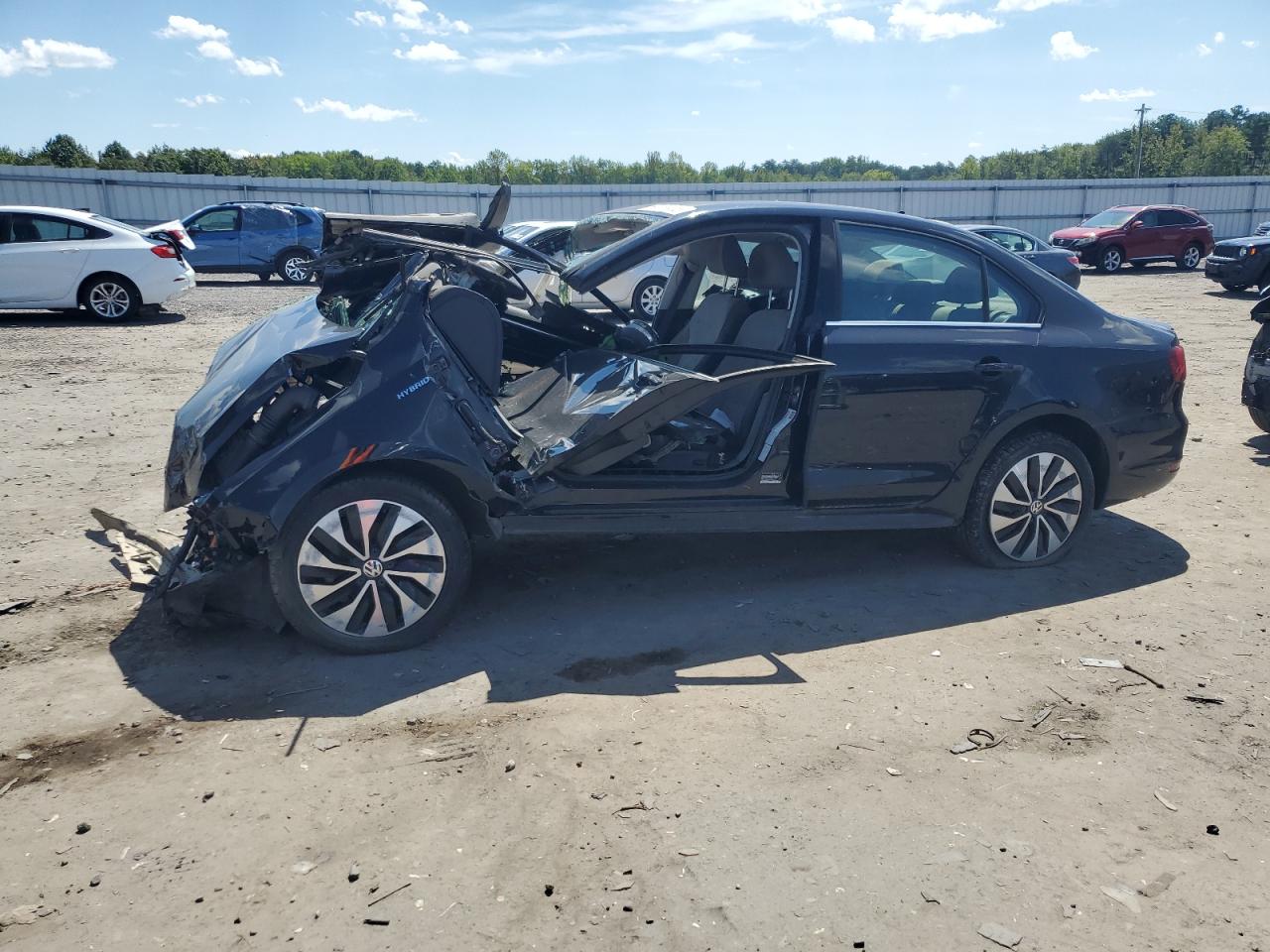 Volkswagen Jetta Hybrid Image 1