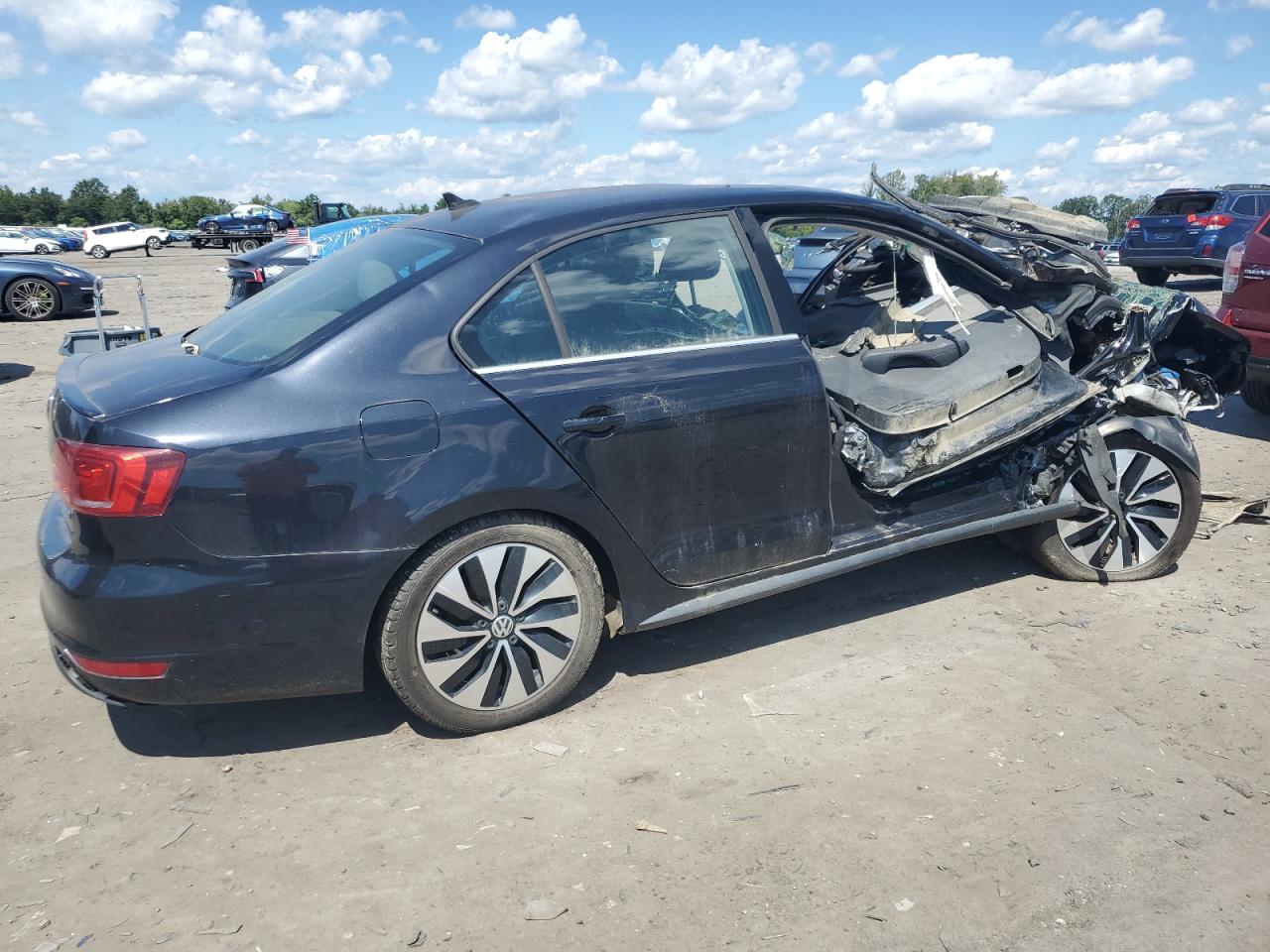 Volkswagen Jetta Hybrid Image 5