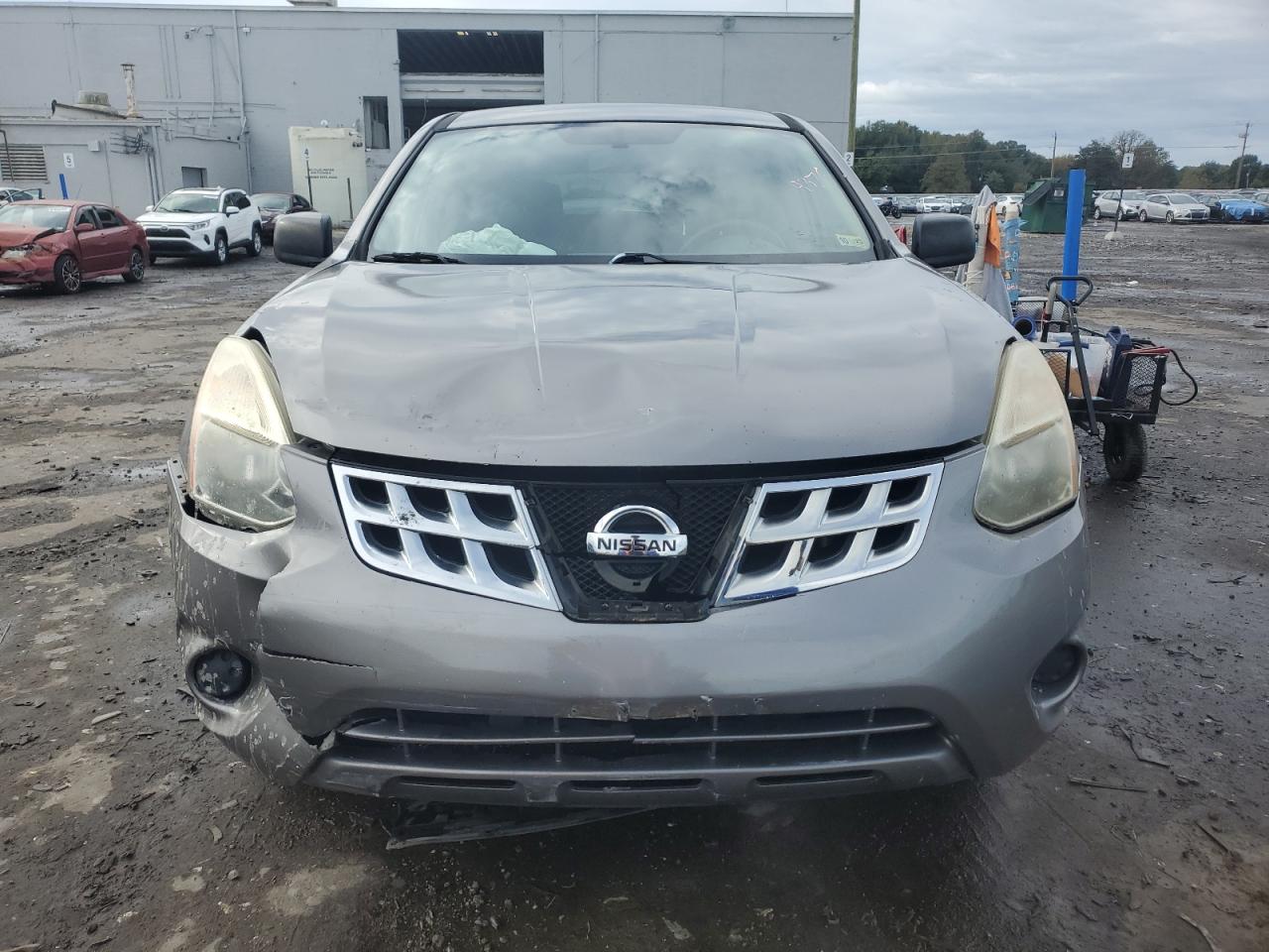 Nissan Rogue S Image 4