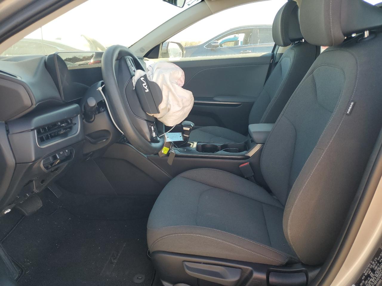 Kia K4 Lx Lx Image 9