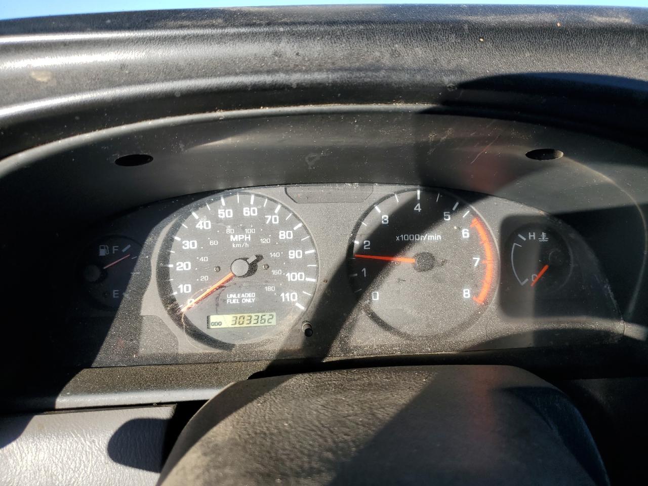 Nissan Frontier King Cab Xe Image 8