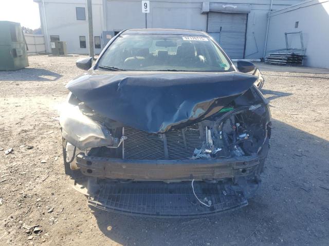 Toyota Corolla L Image 6