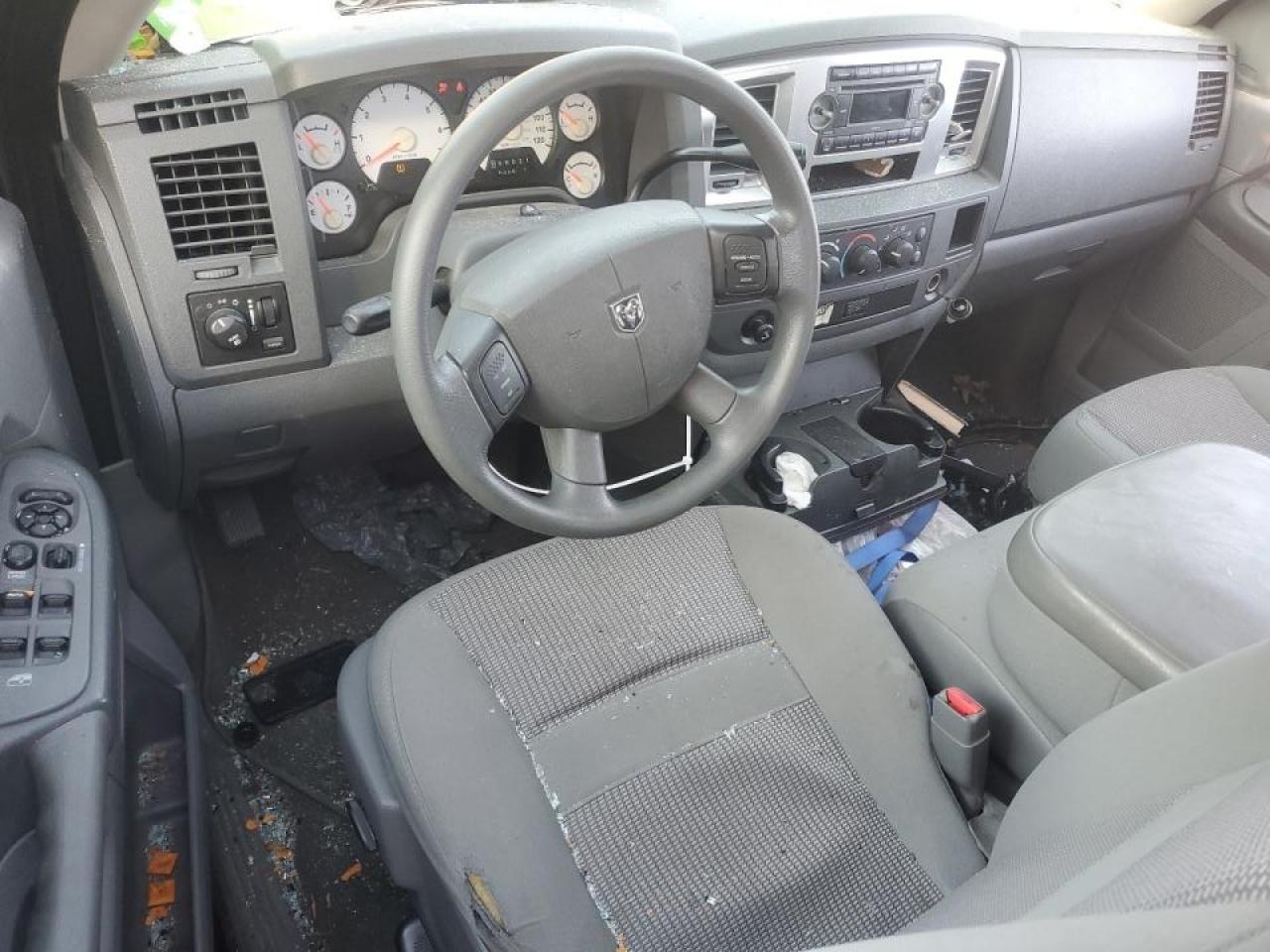 Dodge Ram 1500 St Image 4