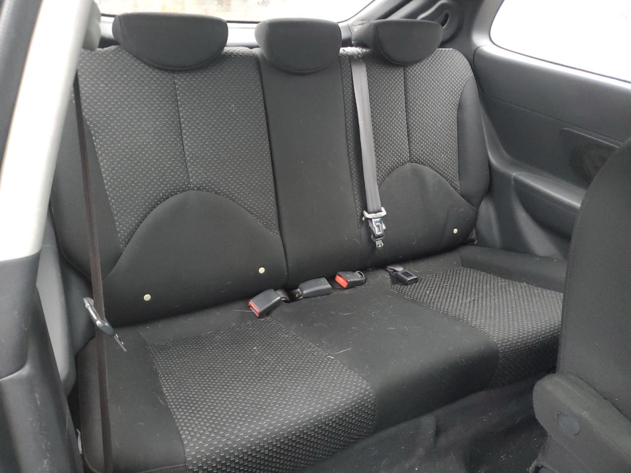 Hyundai ACCENT Gs Image 4