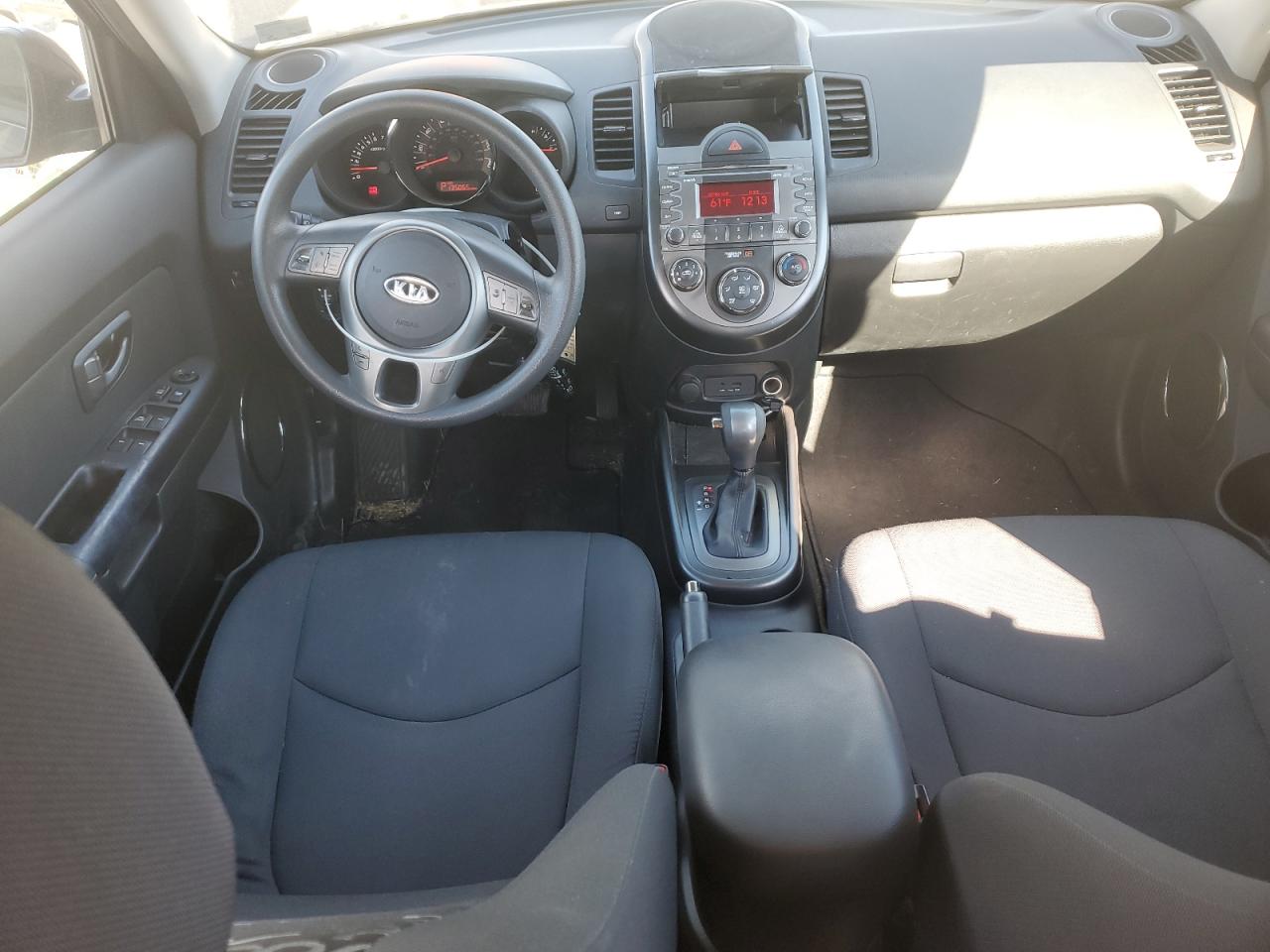 Kia Soul + Image 10
