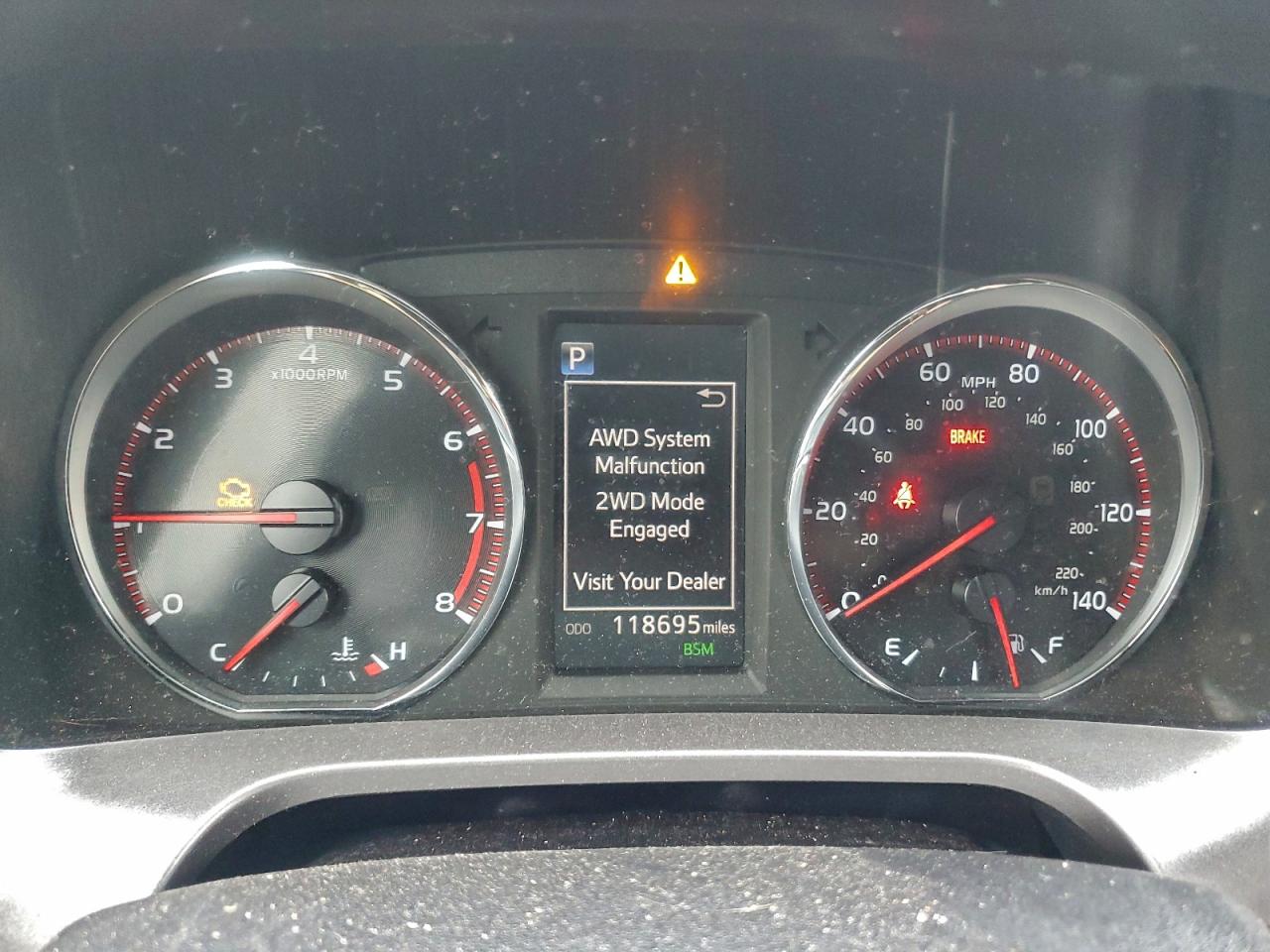 Toyota RAV4 Se Image 9