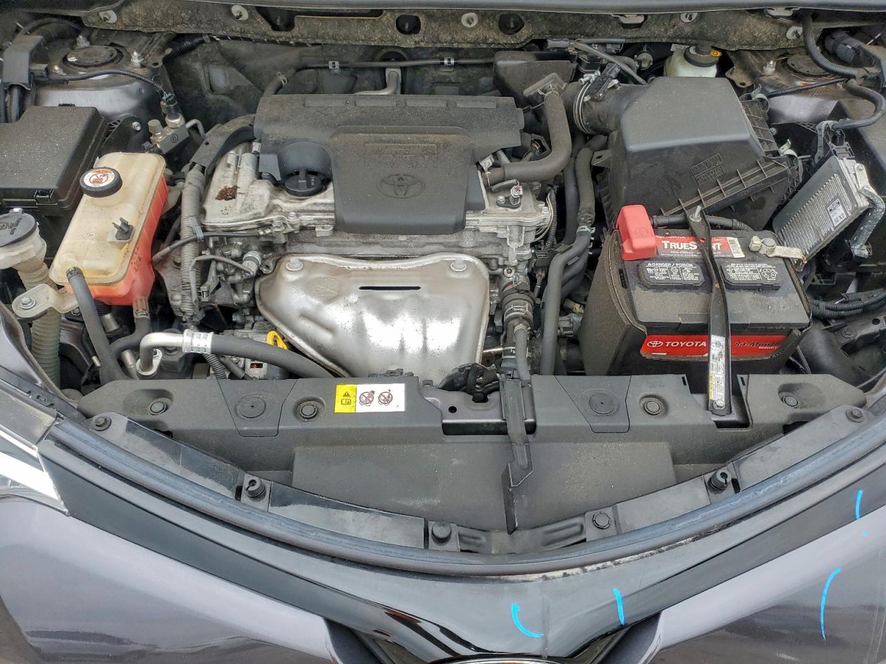 Toyota RAV4 Se Image 13