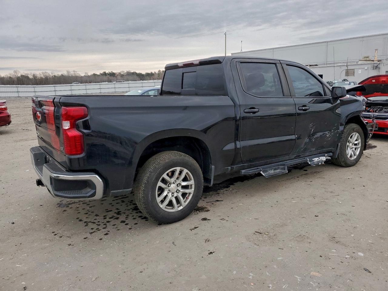 Chevrolet Silverado K1500 Lt Image 9