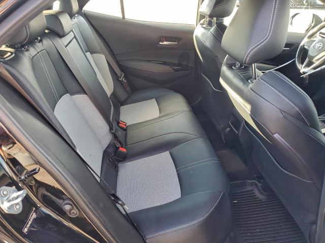 Toyota Corolla Se Image 9