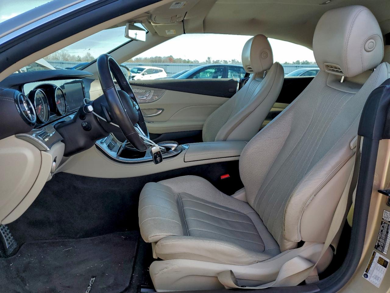 Mercedes-Benz E-Class 450 Image 4