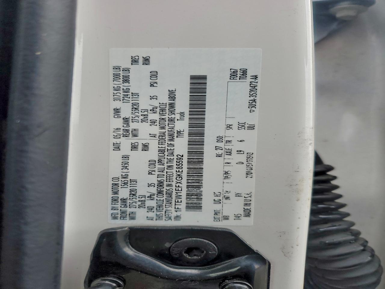 Ford F-150 Supercrew Image 12