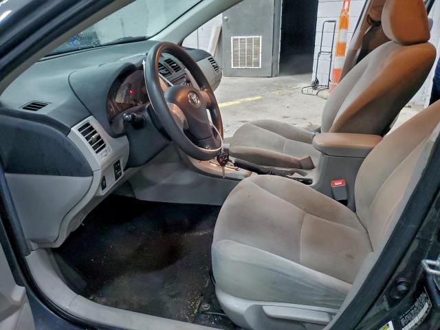 Toyota Corolla Base Image 12