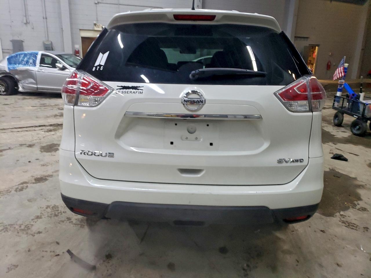 Nissan Rogue S Image 5
