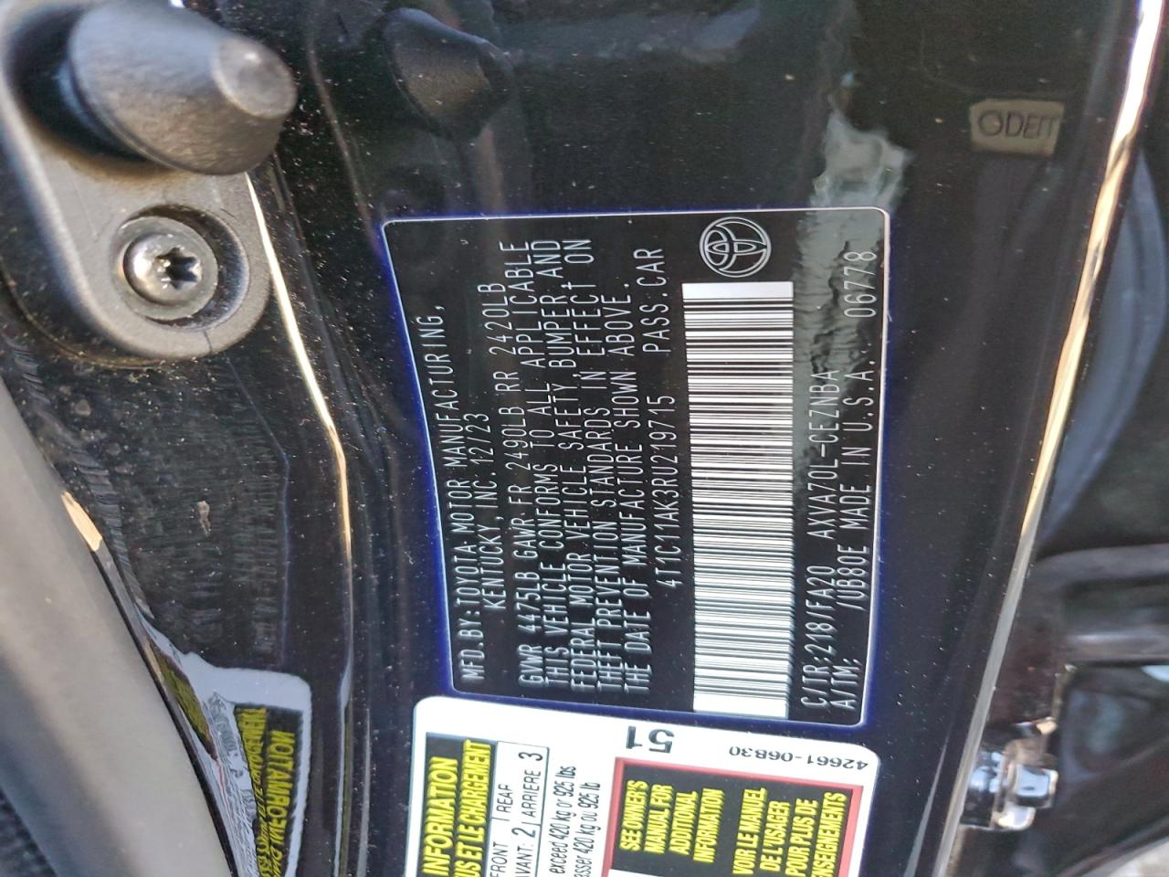 Toyota Camry Le Image 2