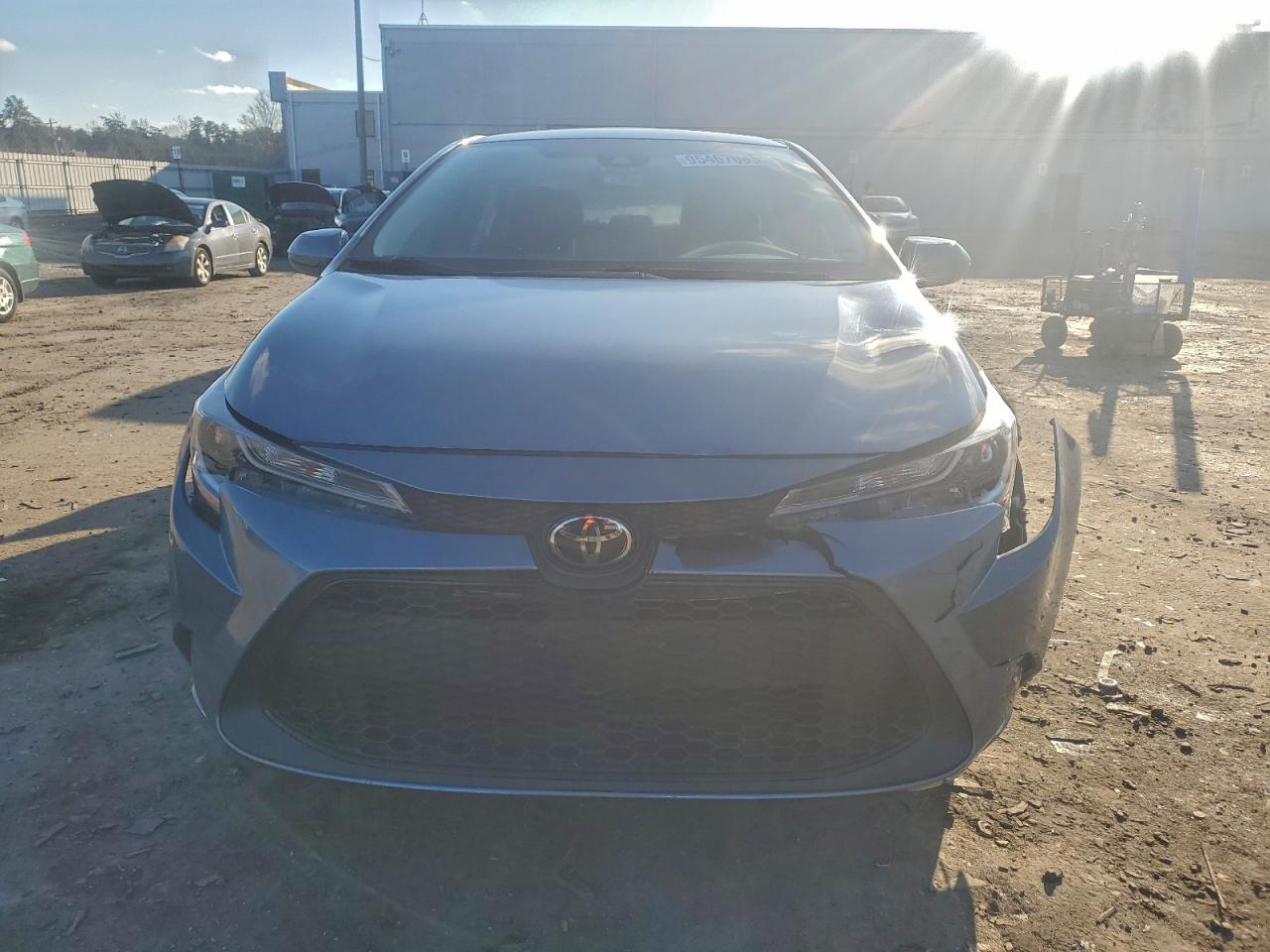 Toyota Corolla Le Image 12