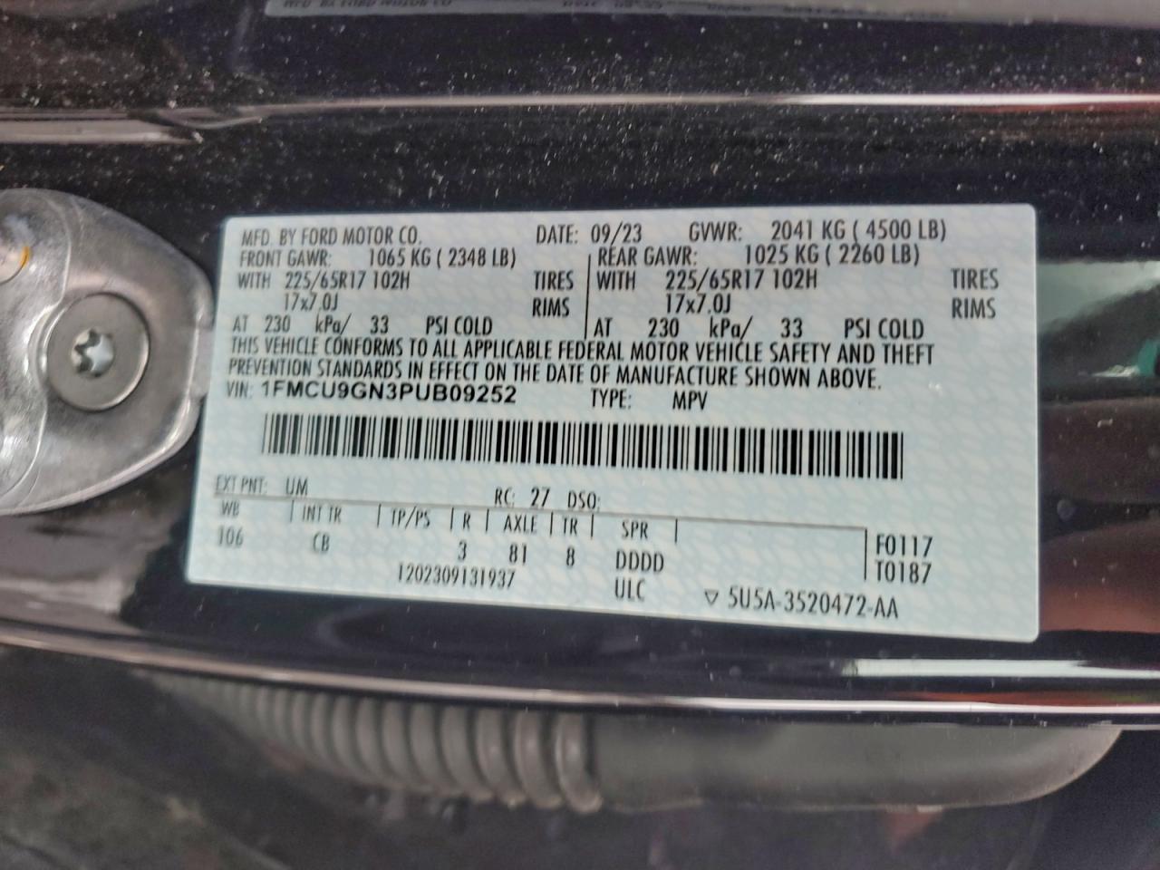 Ford Escape Active Image 12