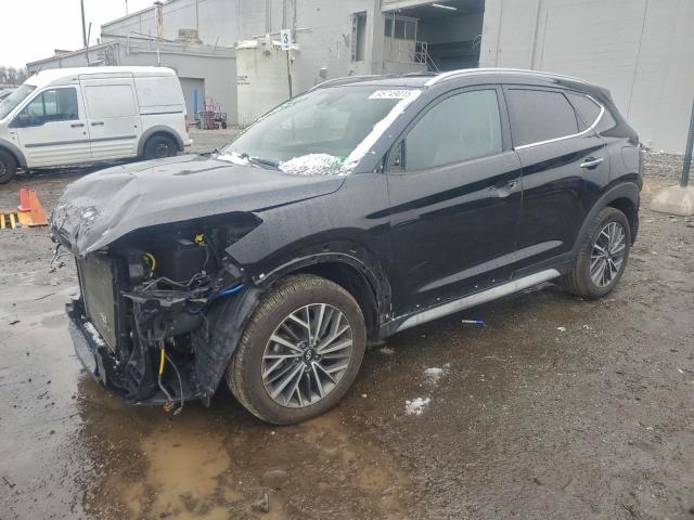  Salvage Hyundai TUCSON