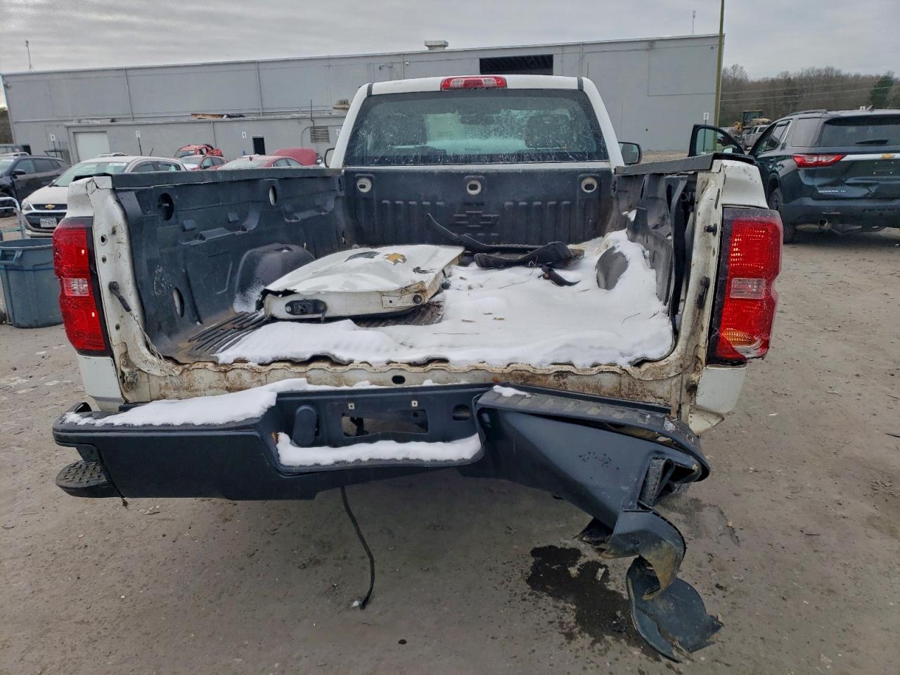 Chevrolet Silverado K1500 Image 8