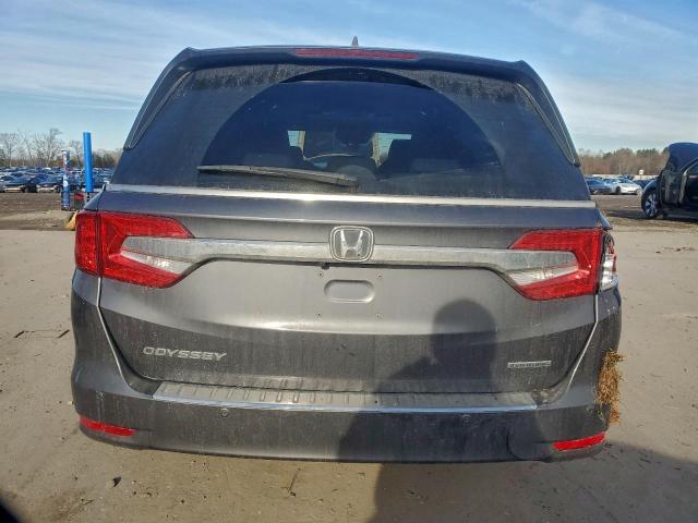 Honda Odyssey Touring Image 9