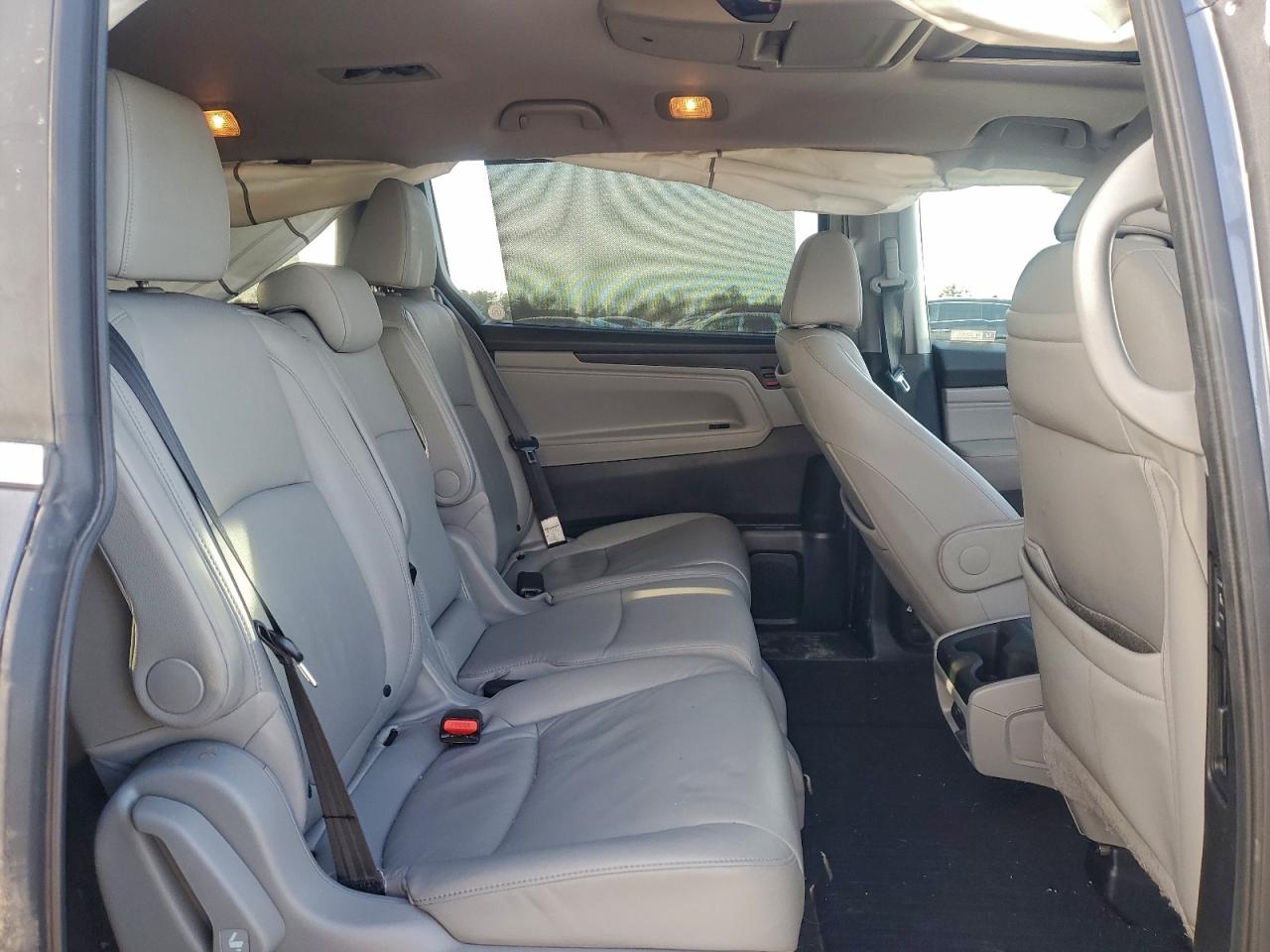 Honda Odyssey Touring Image 7