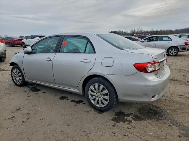 Toyota Corolla Base Image 10