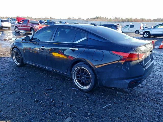 Nissan Altima S Image 5