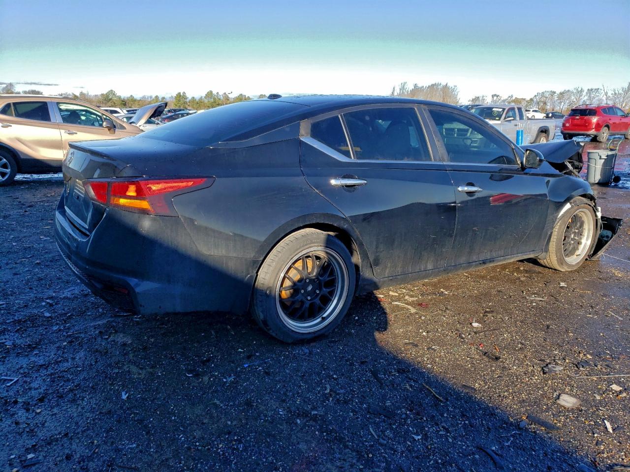 Nissan Altima S Image 4