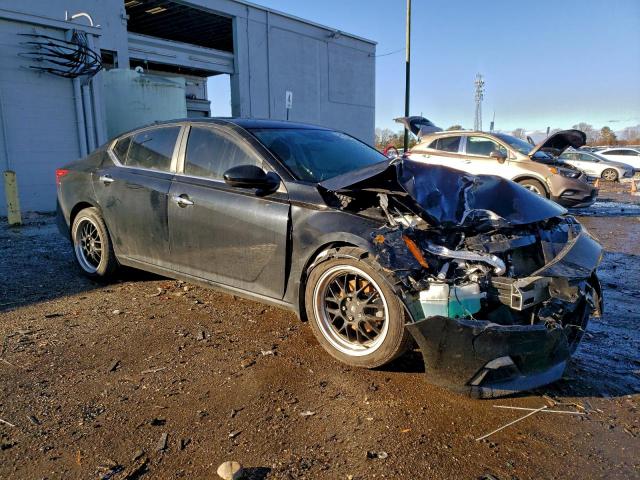 Nissan Altima S Image 8