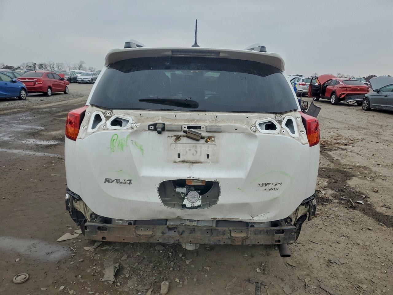 Toyota RAV4 Limited Image 3