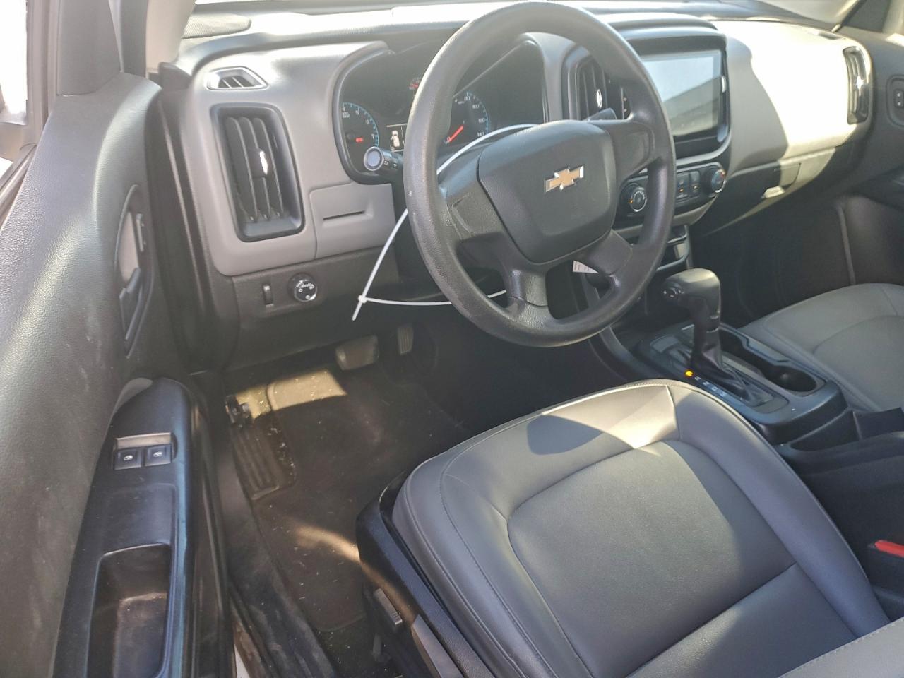 Chevrolet Colorado Image 8