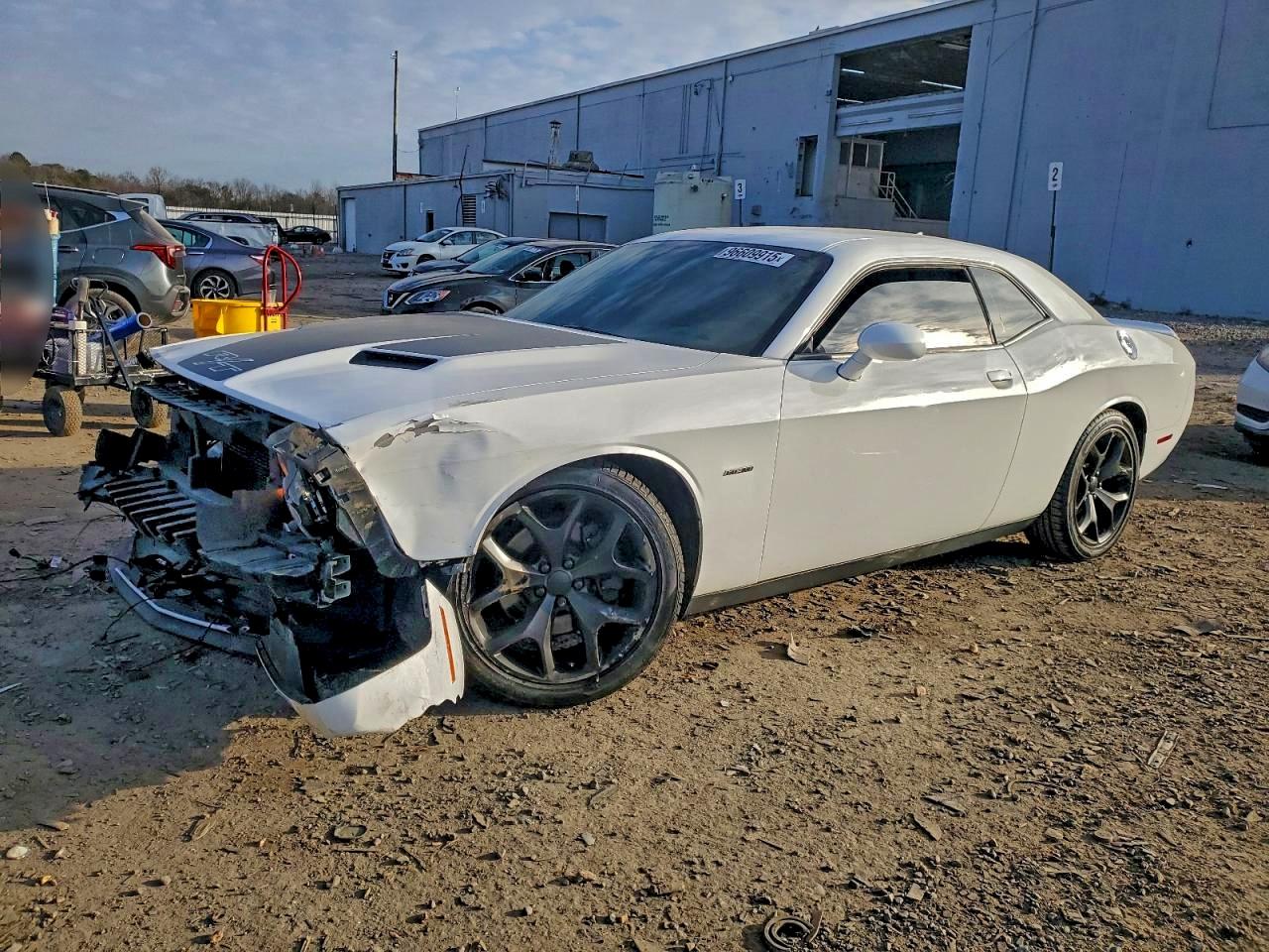 Dodge Challenger Sxt Image 1